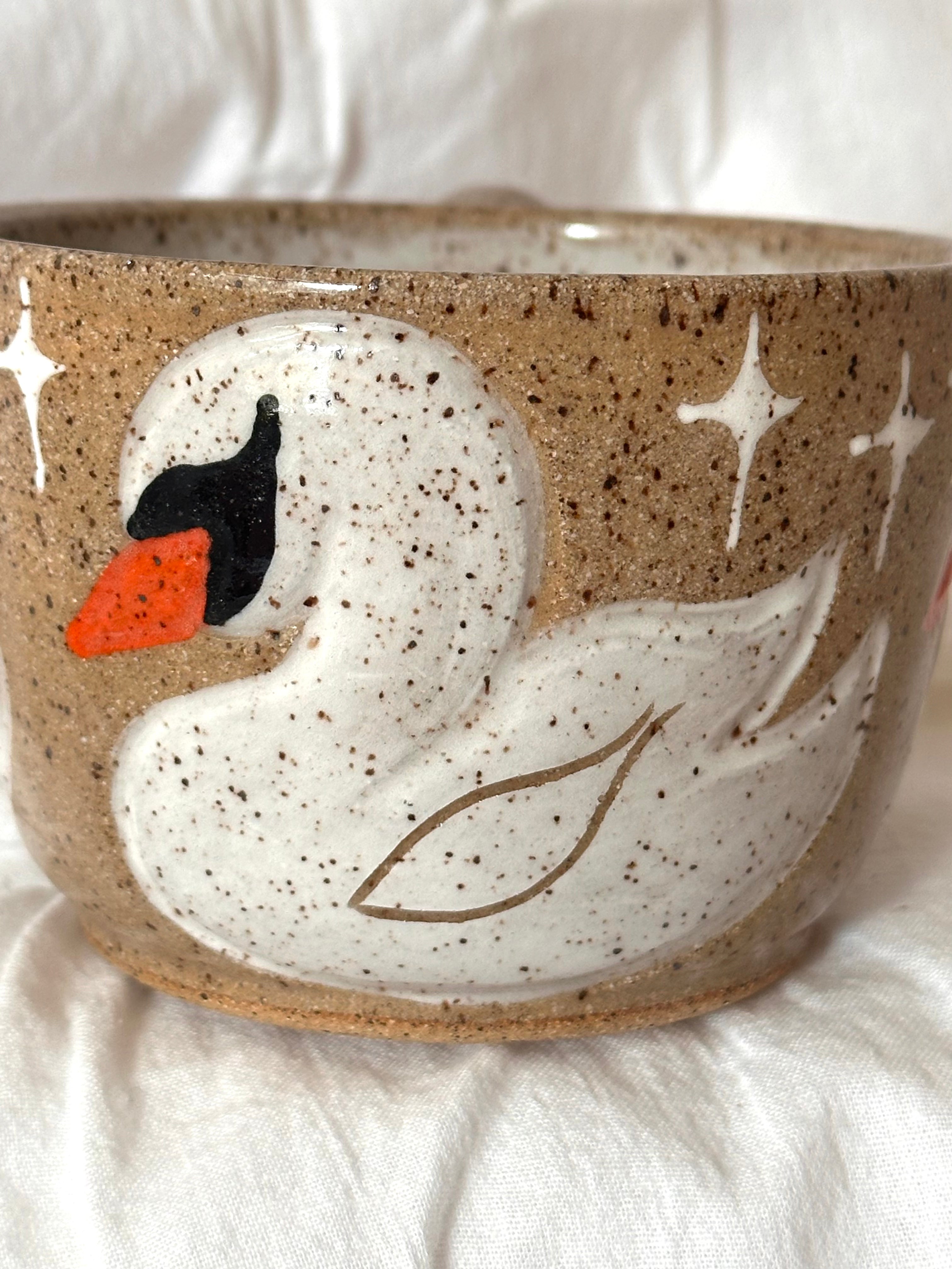 Swan Mug 02
